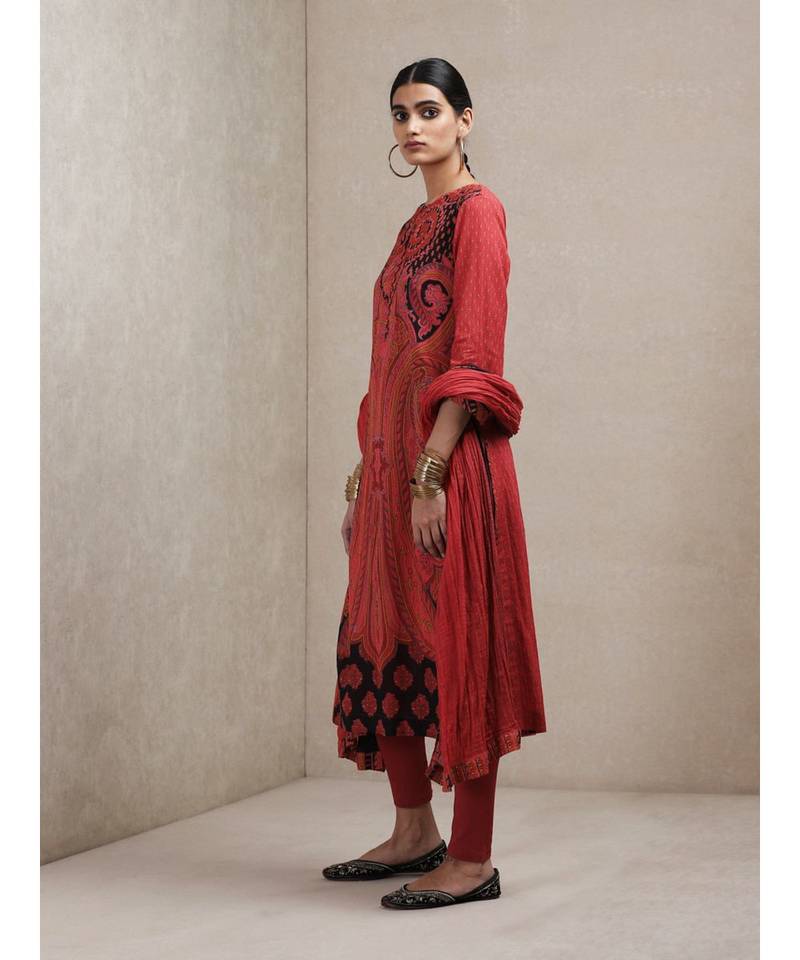 Round Neck Full Sleeves Printed Kurta With Legging And Dupatta