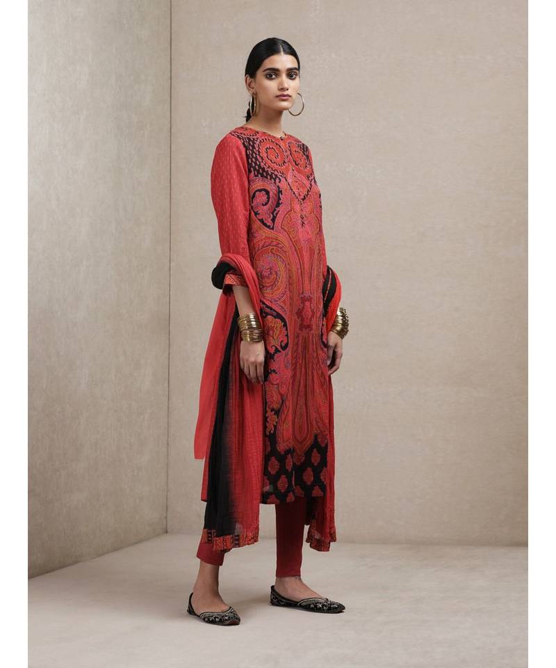 Round Neck Full Sleeves Printed Kurta With Legging And Dupatta