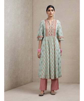 Band Collar 3/4 Ruffled Sleeve Printed Kurta With Pants 1