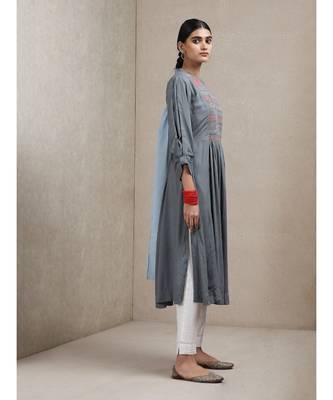 Band Neck 3/4 Sleeve Smocking Yoke Kurta 3