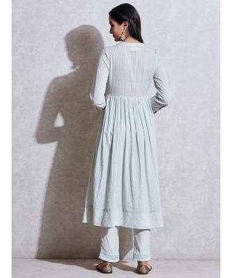 Band Collar 3/4 Sleeve Long Solid Kurta With Embroidered Yoke And Palazzo 5
