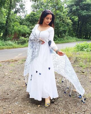 White Chiffon Tasselled Anarkali Suit (Set of 3) 1