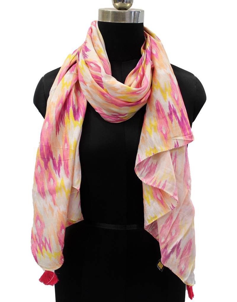 Pleasing Muslin Fabric Multicolor Printed women scarf/Stoles