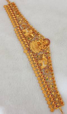 Gold waist-belt 1