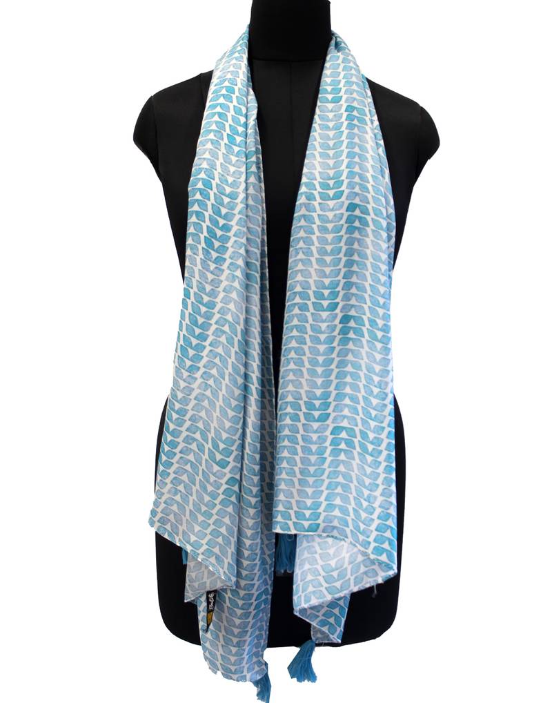 Appealing Muslin Fabric Multicolor Printed women scarf/Stoles With Tassels