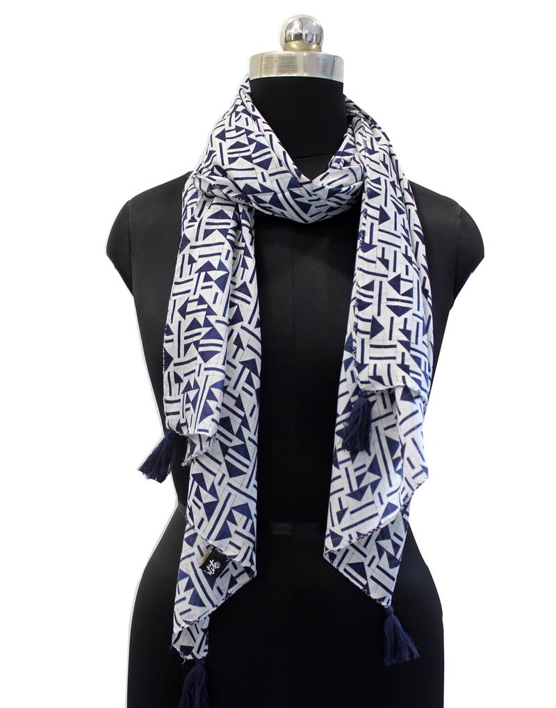 Alluring Muslin Fabric Navy Blue Printed women scarf/Stoles With Tassels
