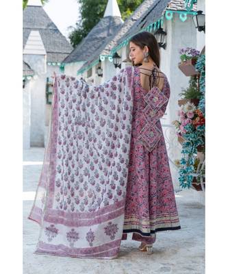 Pink Hand Block Print Kurta Dupatta Set 3