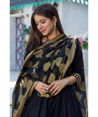 Black Cotton Kurta Set with Chanderi Dupatta 2