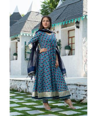 Blue Motif Print Kurta Dupatta Set 5