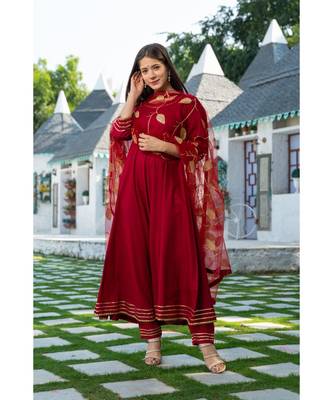Maroon Kurta Dupatta Set 4