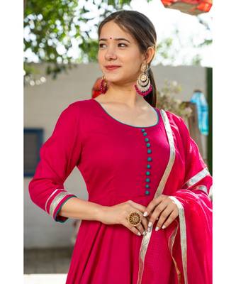 Magenta Kurta Set with Doria Dupatta 2