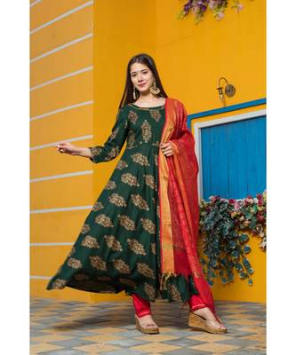 Leaf Green Gold Kurta Dupatta Set 7
