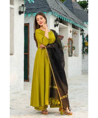 Mehendi Green Kurta Dupatta Set 3