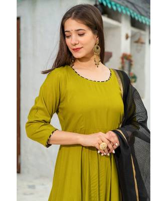 Mehendi Green Kurta Dupatta Set 7