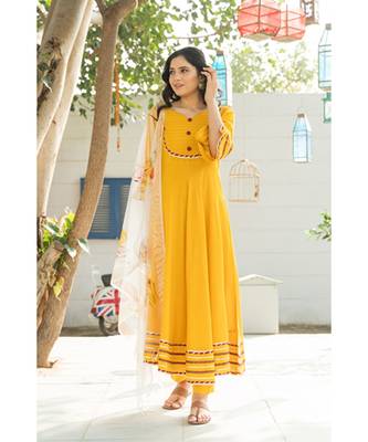 Dandelion Yellow Kurta Set with Floral Hand Paint Organza Dupatta 1