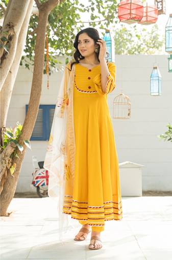 Dandelion Yellow Kurta Set with Floral Hand Paint Organza Dupatta