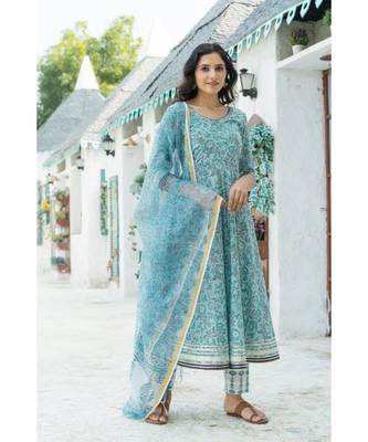 Azure Blue Hand Block Print Kurta Set with Doria Dupatta 2