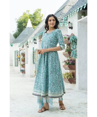 Azure Blue Hand Block Print Kurta Set with Doria Dupatta 4