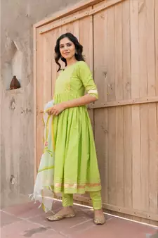 Crisp Green Kurta Set with Hand Paint Dupatta