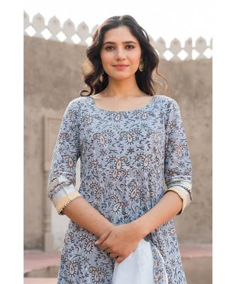 Paisley Grey Kurta Dupatta Set 5