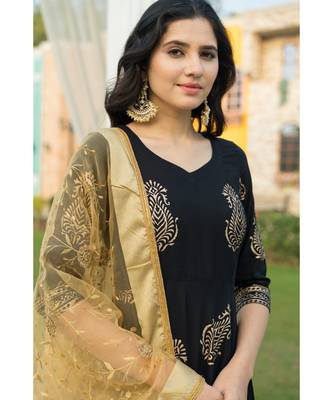 Black Hand Block Gold Print Kurta Dupatta Set 2