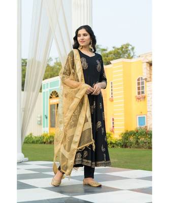Black Hand Block Gold Print Kurta Dupatta Set 3