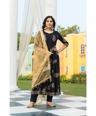 Black Hand Block Gold Print Kurta Dupatta Set 6