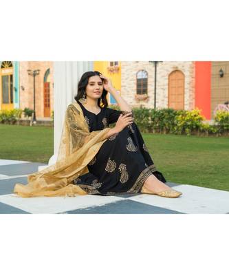 Black Hand Block Gold Print Kurta Dupatta Set 8