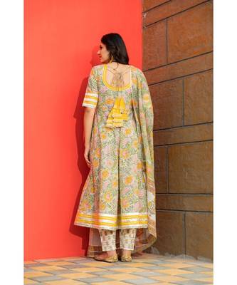 Pastel Green Floral Hand Block Print Kurta Dupatta Set 8