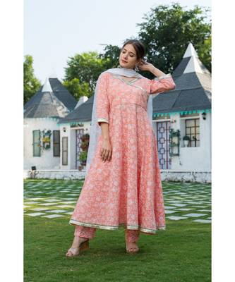 The Elegant Peach Print Kurta set with Dupatta is a pleasant combination to enhance your closet 6