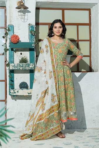 A kiwi green floral hand block print kurta dupatta set