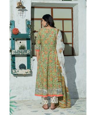 A kiwi green floral hand block print kurta dupatta set 3