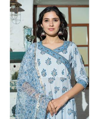 Sky Blue butta Hand Block Print Kurta Set with Doria Dupatta. 5
