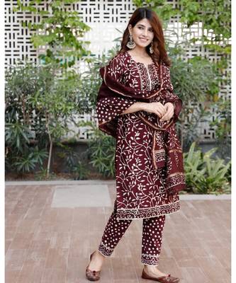 Burgundy bagru hand block print cotton kurta set with chanderi dupatta 4