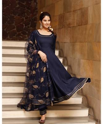 Blue solid gold kurta set with embroidered dupatta 2