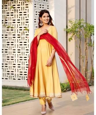 Beige gota flared kurta dupatta set 6