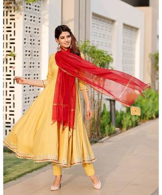 Beige gota flared kurta dupatta set 8