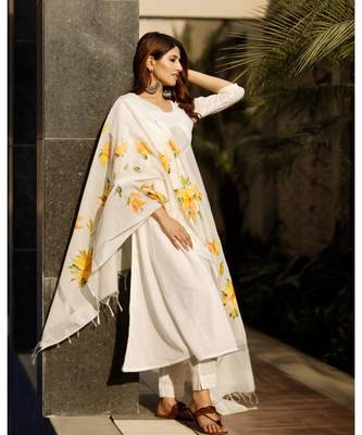 White flared cotton kurta set with hand paint chanderi dupatta 6