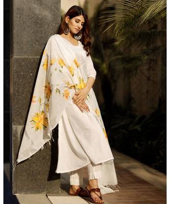 White flared cotton kurta set with hand paint chanderi dupatta 7