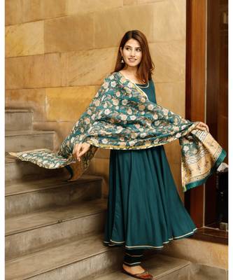 Teal green solid flared kurta set with hand block print chanderi dupatta 3