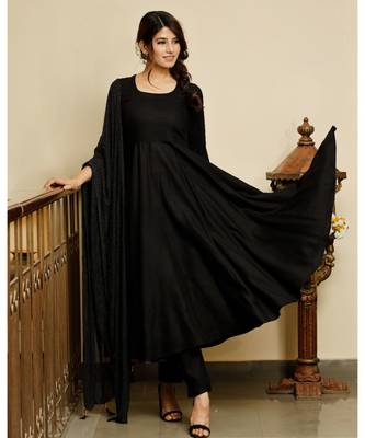 Jet black solid flared kurta with gold dot dupatta 3