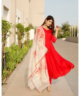 Scarlett Red Flared Kurta set with hand pant floral Organza dupatta 4