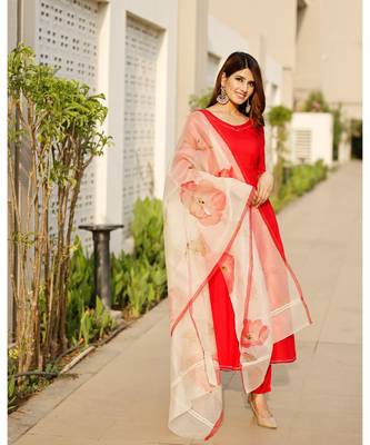 Scarlett Red Flared Kurta set with hand pant floral Organza dupatta 6