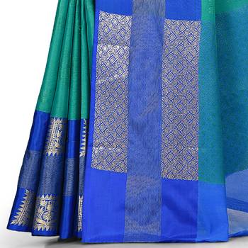 Green woven art silk saree with blouse 3