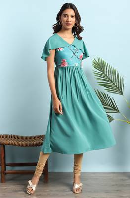 Janasya Green printed crepe ethnic kurtis 1