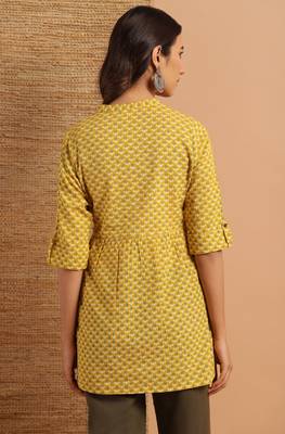 Mustard printed cotton tunics 4