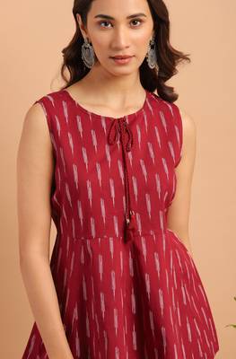 Maroon printed cotton cotton tops 5