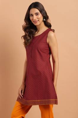 Maroon printed cotton cotton tops 3