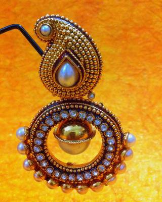 Paisley Pearl Golden Polki Earring PSEAZ014WH 2