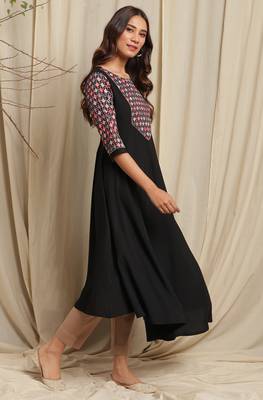 Black printed crepe ethnic kurtis 3
